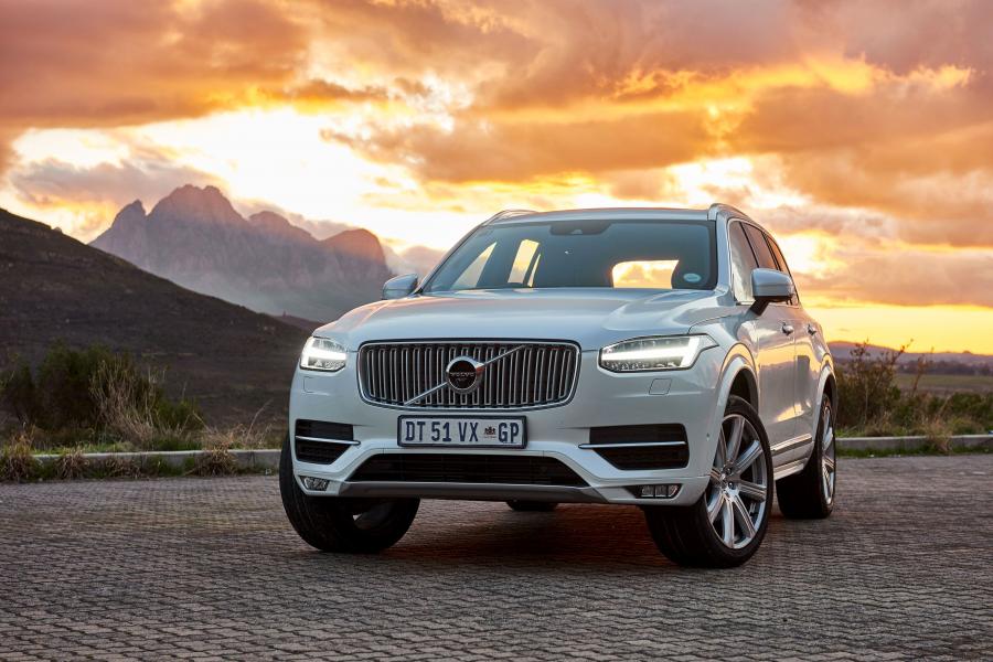  Volvo XC90 T6 Inscription 2015 года  (ZA) (фото 14 из 30)